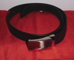 Leder - Gürtel mit Klemmschnalle, Schwarz * Vera Pelle* NEU