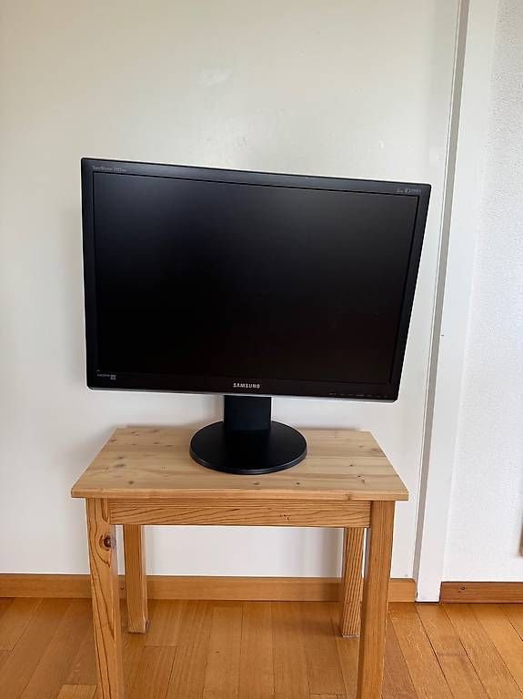 Samsung Monitore: Ecran Samsung – Gebraucht aus St-Légier-Chiésaz von max_cfc2