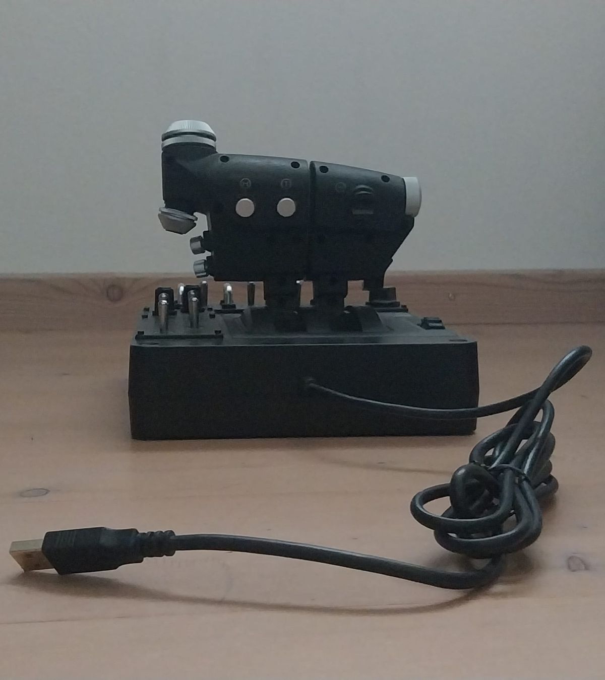 Logitech Controller: Joystick de simulation de vol X-56 de Logitech – Usato da Romont FR venduto da nic_mw7q 2