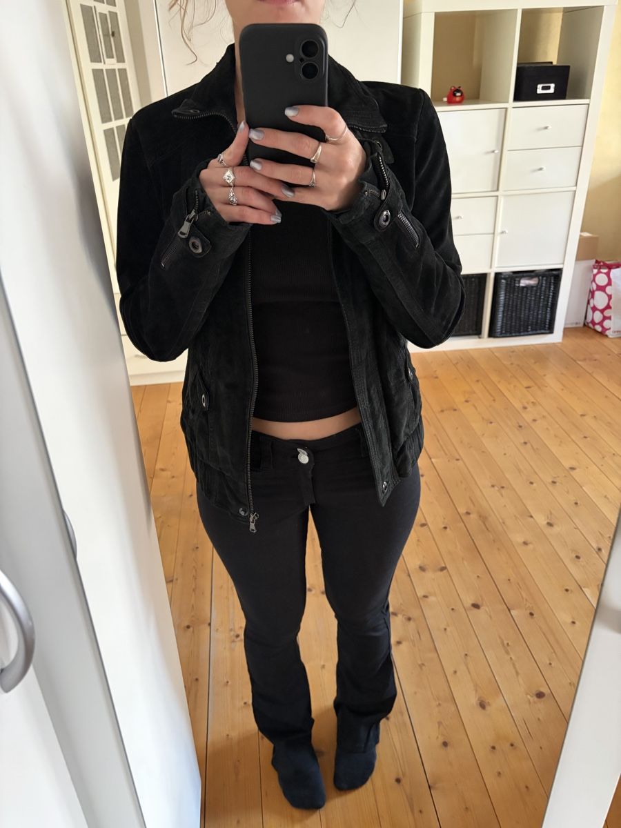 Bershka Giacche: Wildlederjacke S – Usato da Basel venduto da Zamba