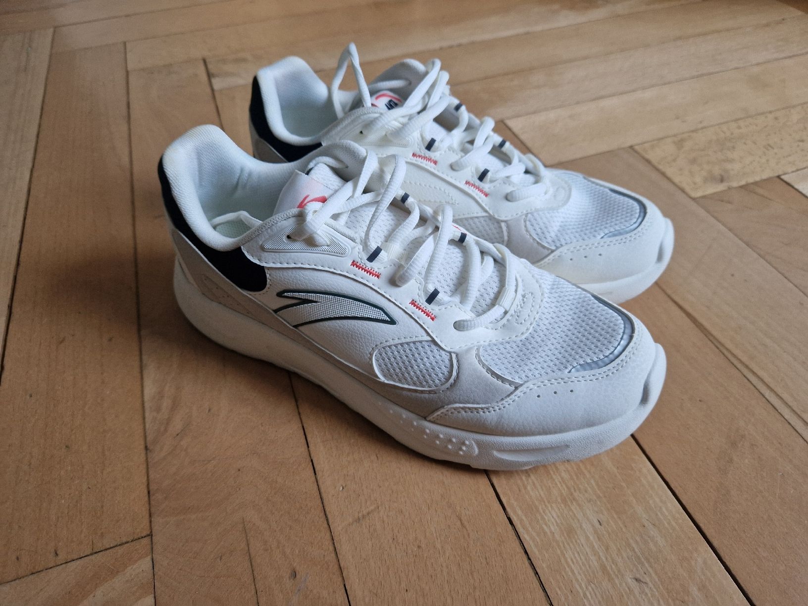 Scarpe da uomo: ANTA Sneaker weiss Gr. 42 – Usato da Zürich venduto da Lor_kcq8 2