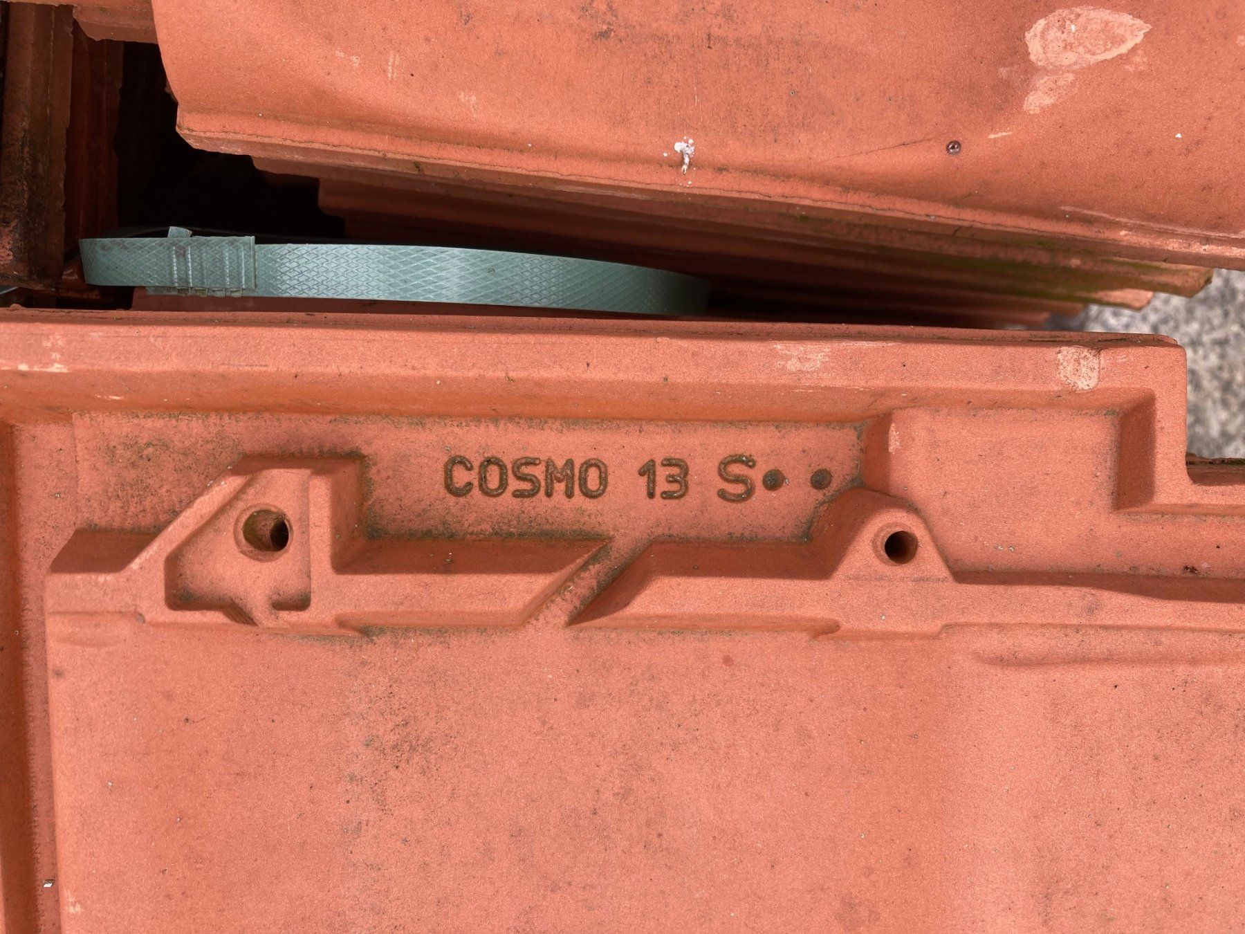 Pietre & tegole: Dachziegel Cosmo 13 S  neu – Nuovo e nell'imballaggio originale da Büren SO venduto da Czx 2