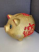 Sparschwein Glücksschwein CHINA öffenbar am Bauch