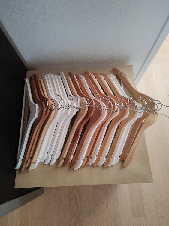 Personalisiertes Kinder-Kleiderbügel Aus Holz - Süßer Frosch Mit Namen!