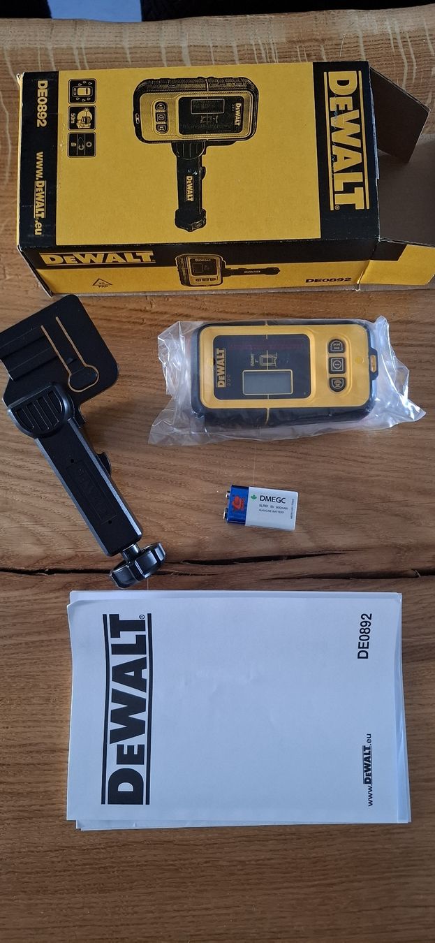 Dewalt Tous les outils: Dewalt Laser Empfänger DE0892 – Neuf avec emballage d'origine à Guntershausen par Jtattoo 1