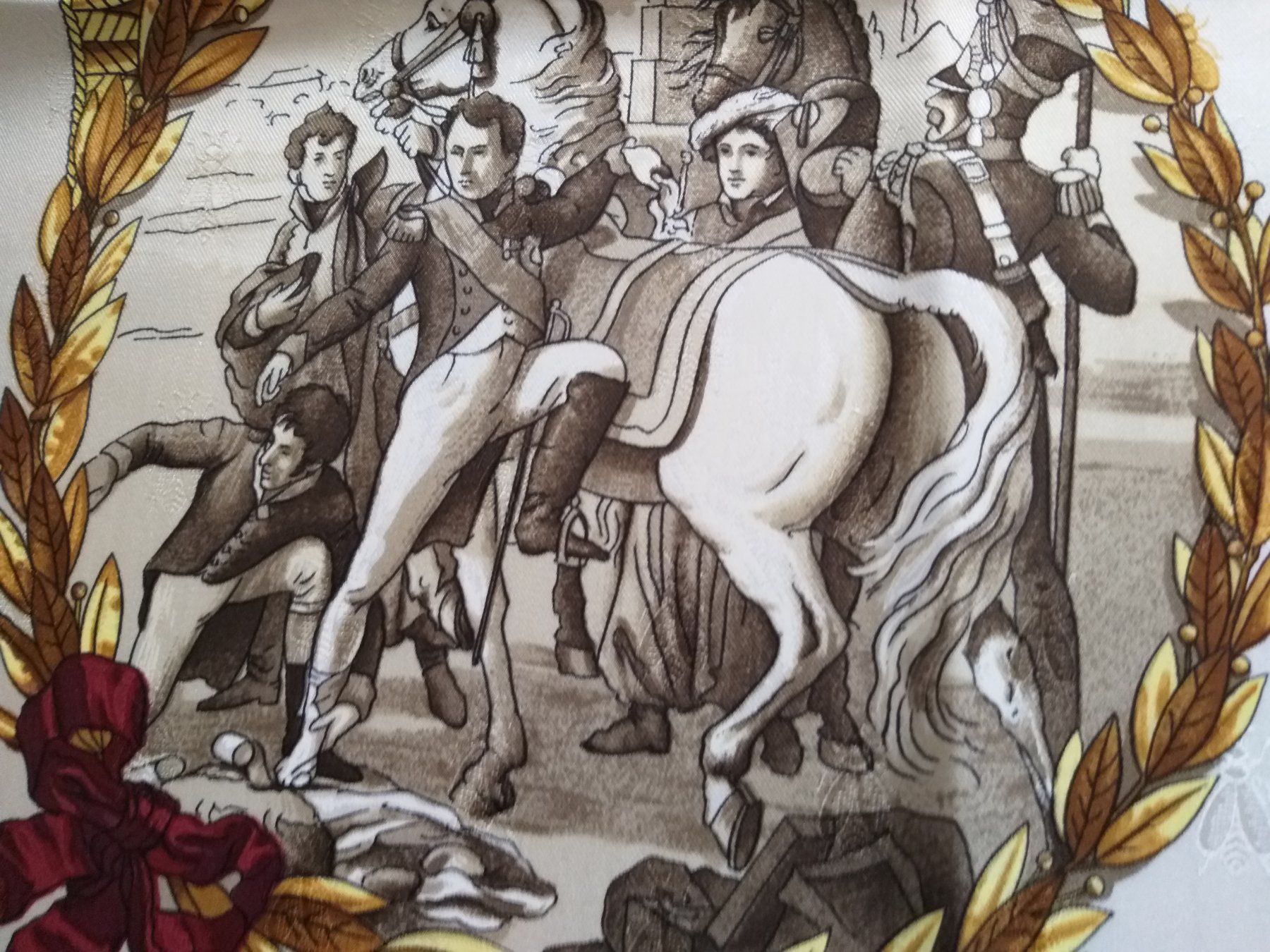 Hermès Foulard & Sciarpe: HERMES "NAPOLEON" CARRE 90 CM – Usato da Cossonay-Ville venduto da Les_1001_perles 6