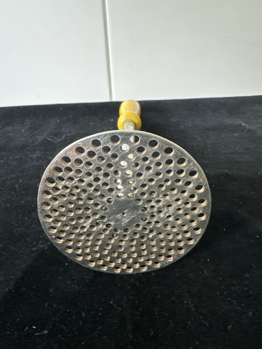 Cucine complete: Vintage Kartoffel Stamp oder Stüngu  – Usato da Zürich venduto da Chaeffeler 2