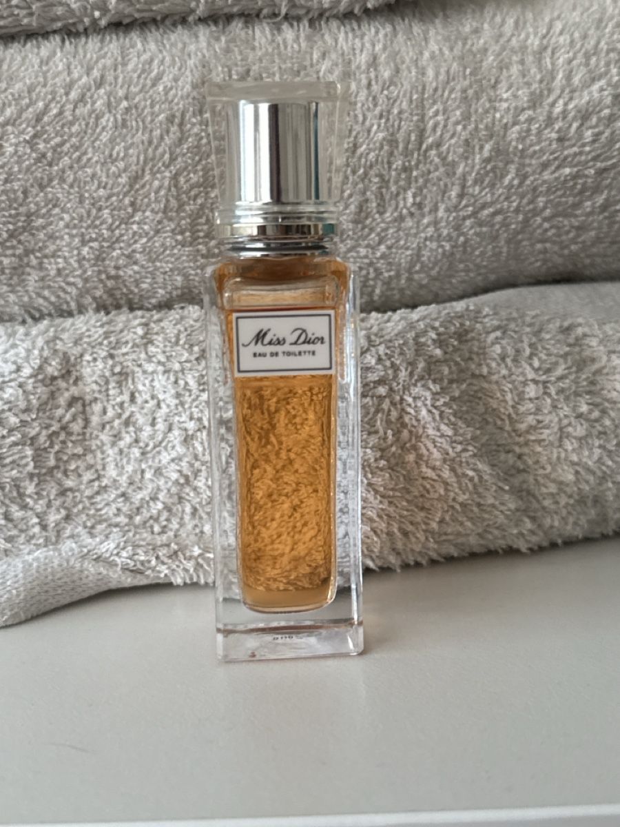Dior Parfums & Eau de Toilette: Parfum Miss Dior  – Neuf avec emballage d'origine à Cartigny par Kelly.11 2