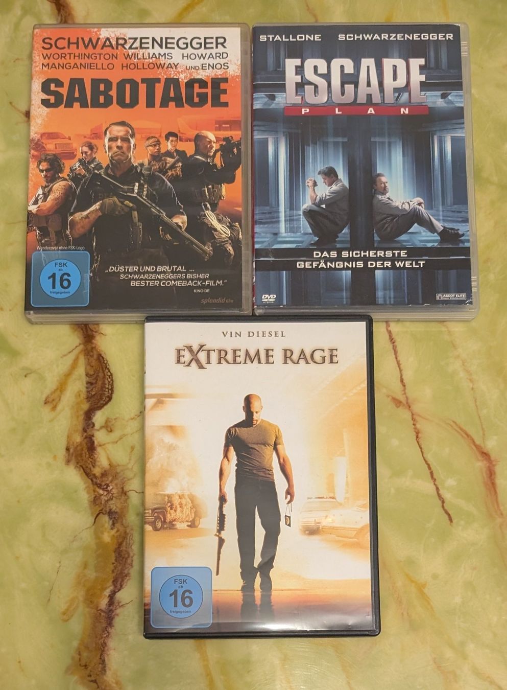 Tous les DVDs: DVD SetNr.53(Sabotage, ESCAPE PLAN, Extrame Rage) – D'occasion à Riehen par fab_972b