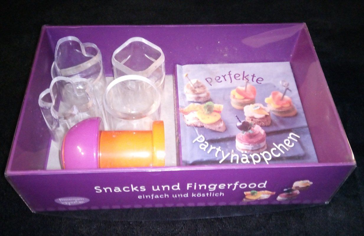 Elettrodomestici da cucina: Partyformen-Set und Buch "Perfekte Partyhäppchen" – Usato da Werdenberg venduto da EXA-Secondhand 5