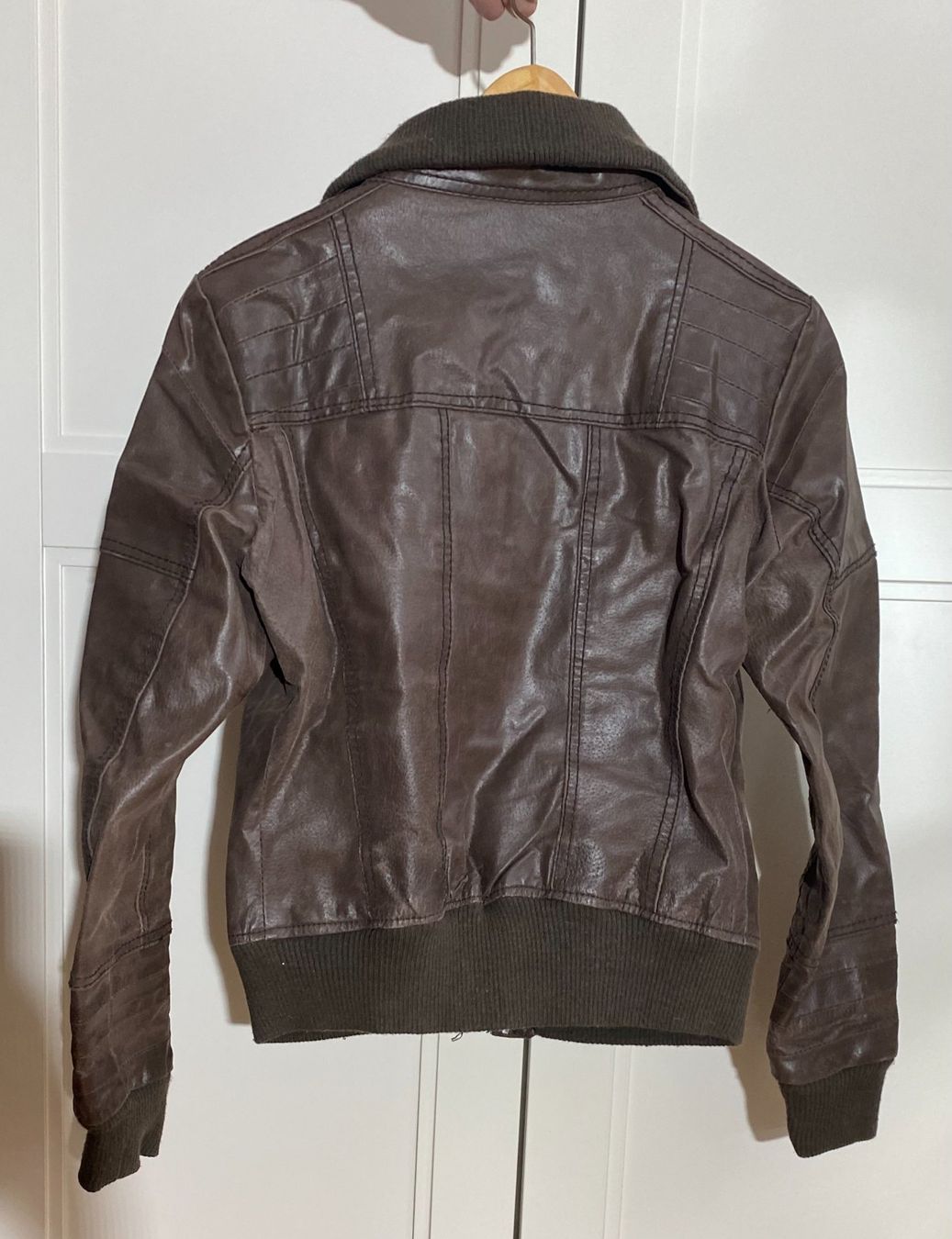 Only Giacche: Braune Lederjacke, Gr. L/38, – Usato da Roches BE venduto da Lil_266 1