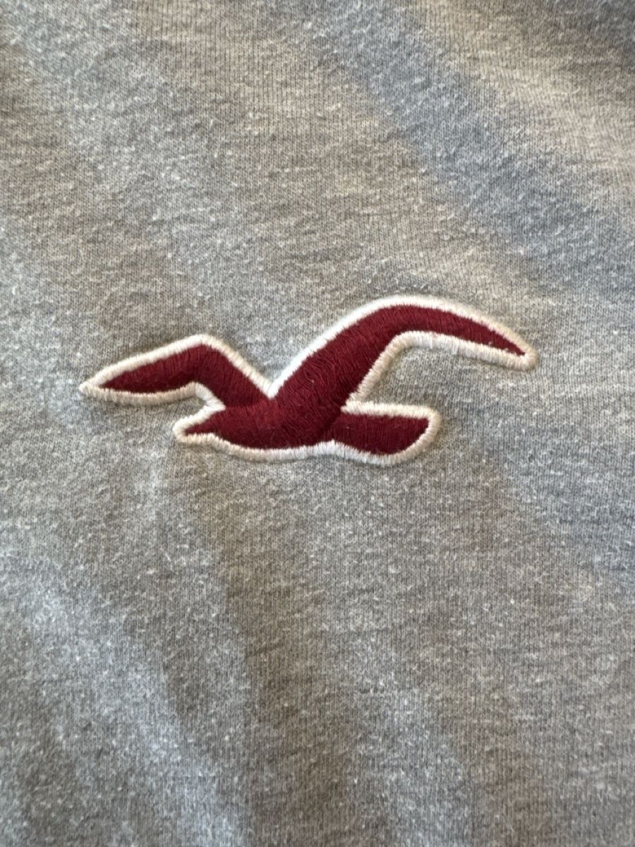 Hollister T-Shirts: 8.00 – Gebraucht aus Mauren von ducducturi 2