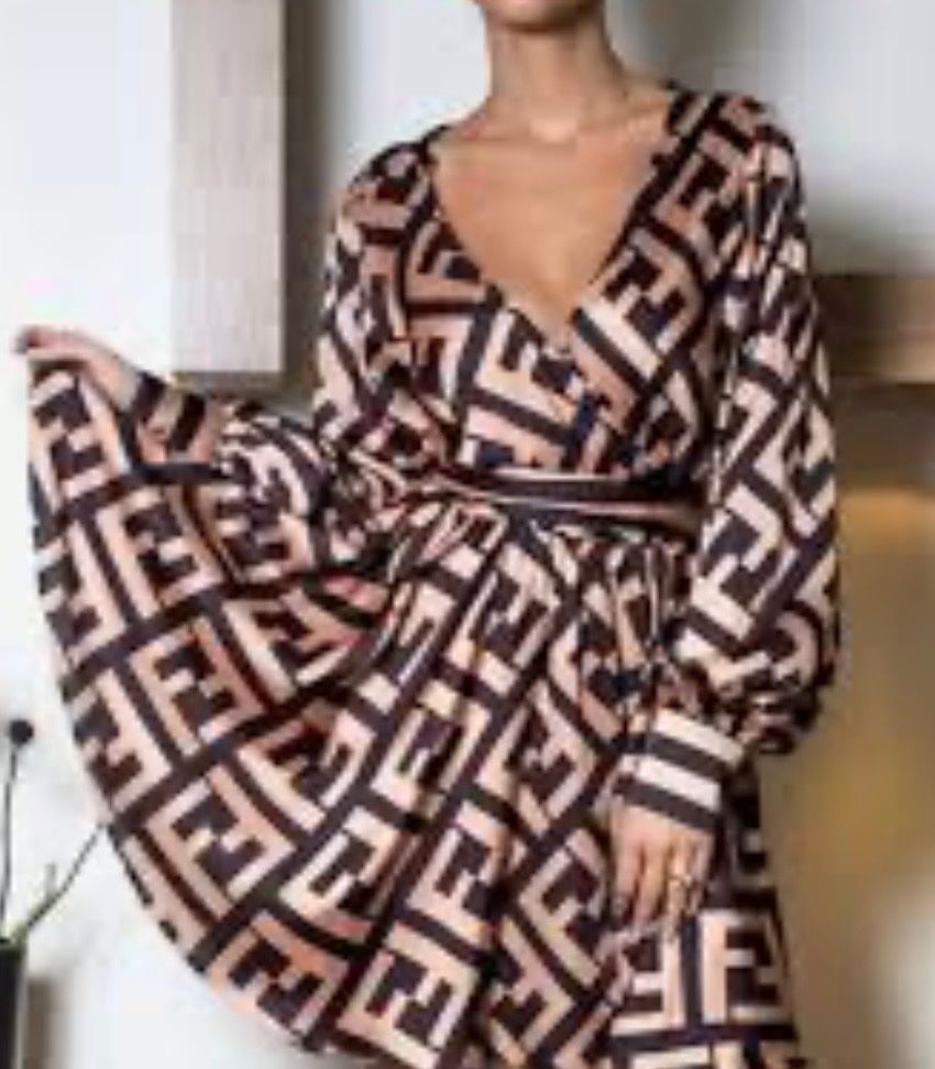 Lotti di vestiti: Set Designer  2tlg Kleider Gr. M – Usato da Kilchberg ZH venduto da Lisavivienne 1