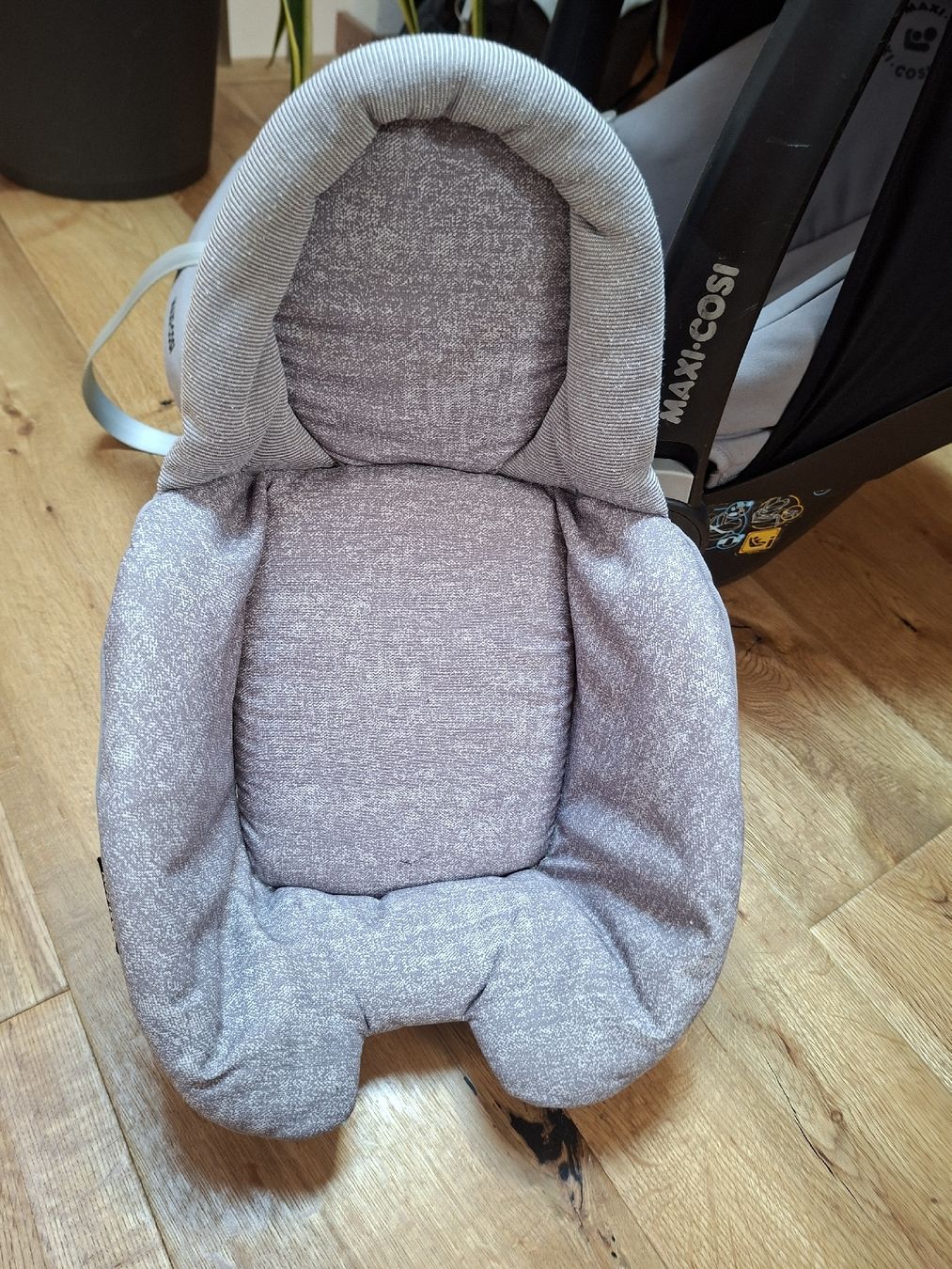 Maxi-Cosi Auto-Kindersitze: Maxi Cosi Babyschale – Gebraucht aus Dürnten von Ovi_93 3