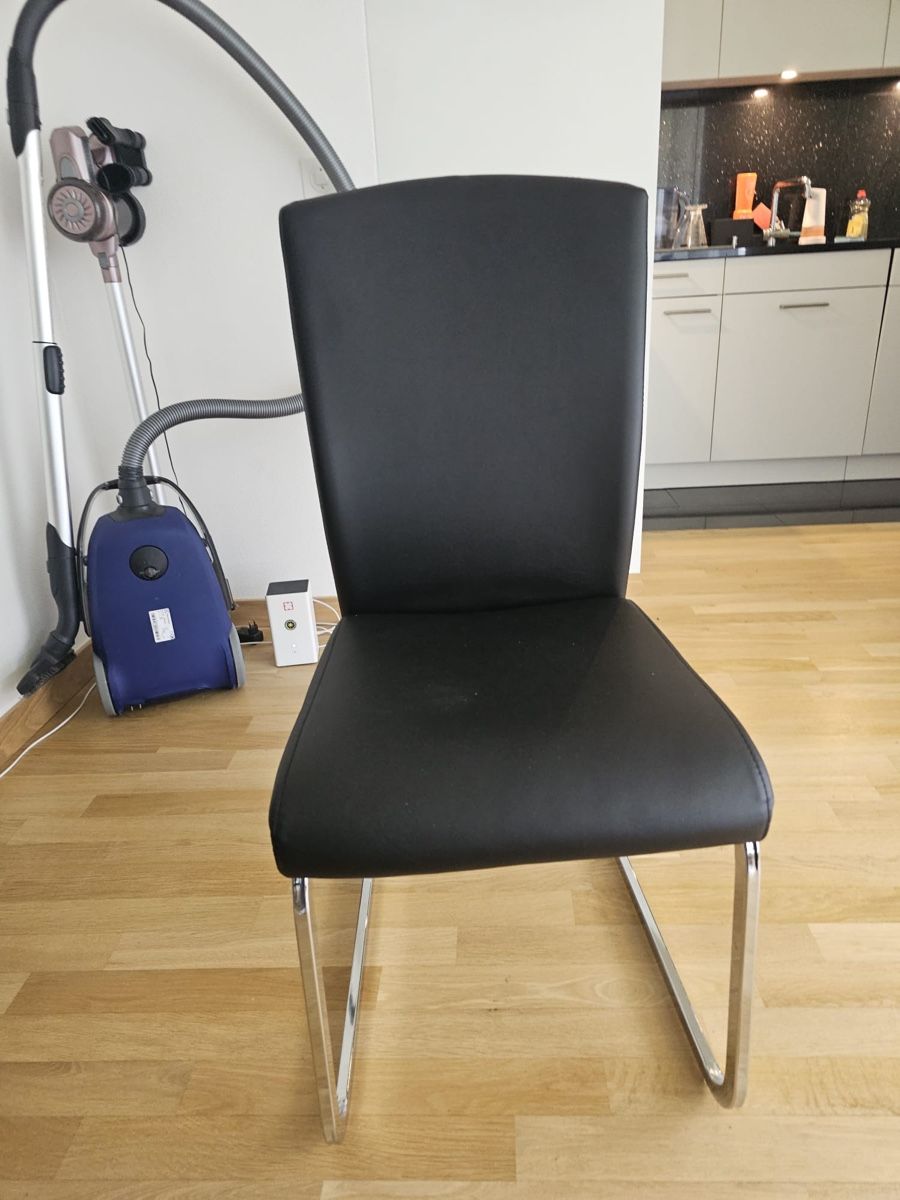Conforama Set di tavolo e panche: Esstisch mit 6 Stühlen – Usato da St.Gallen venduto da Mansi7 4