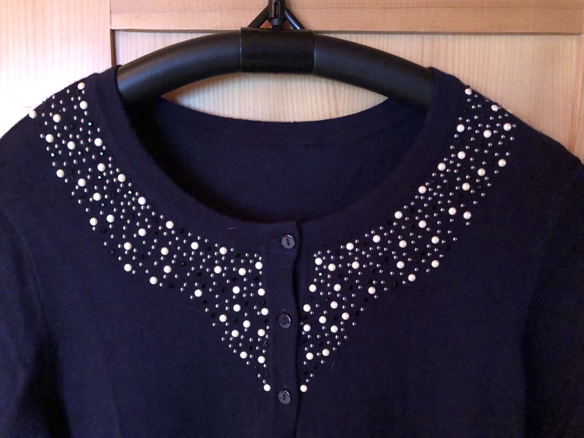 Jacken: CARDIGAN, blau, 38/40, mit Perlenbesatz – Gebraucht aus Mühlebach (Goms) von chr_q6d8 1