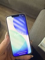 Smartphone Apple iPhone 14 weiss neuwertiger Zustand