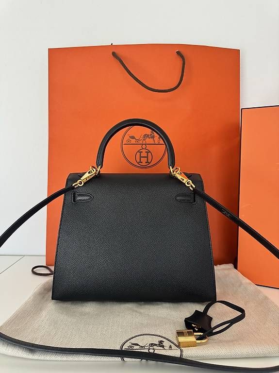 Borse da donna: Hermes Kelly 25 - noire – Nuovo e nell'imballaggio originale da Wallisellen venduto da van_7rhj 1