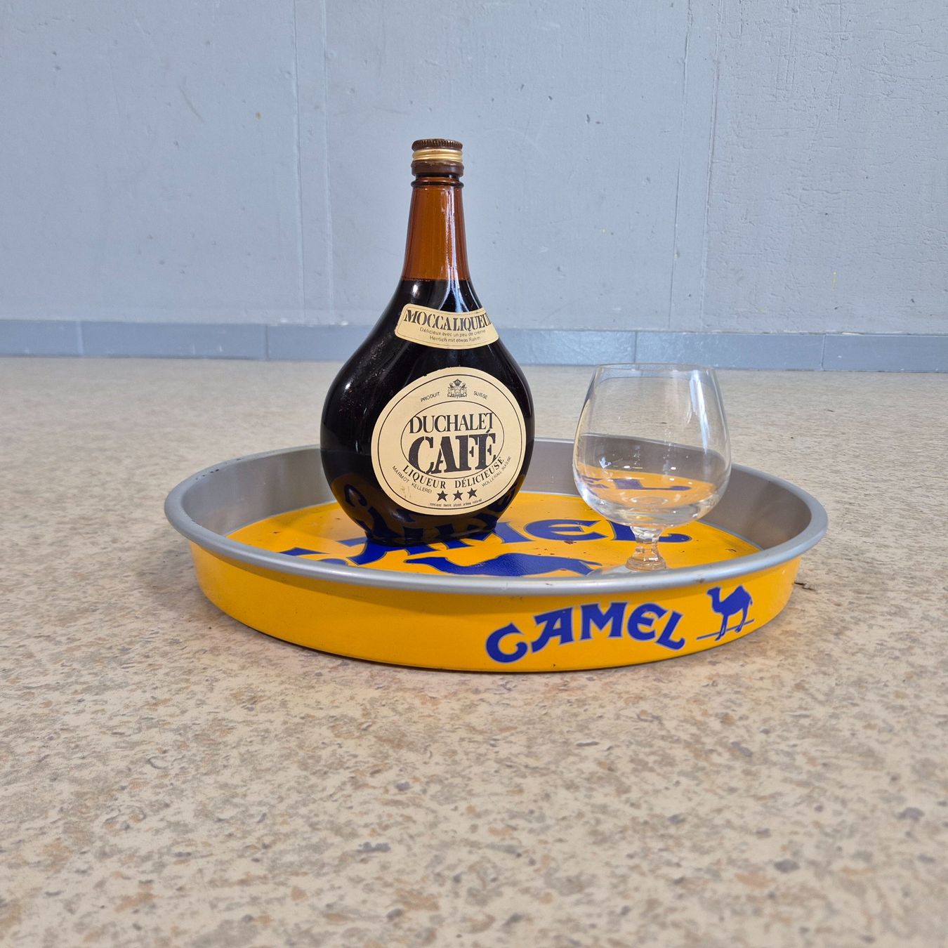 Servierplatten: Vintage Camel Serving Tray Serviertablett Tableau – Gebraucht aus Nottwil von Wondewa-Shop 1