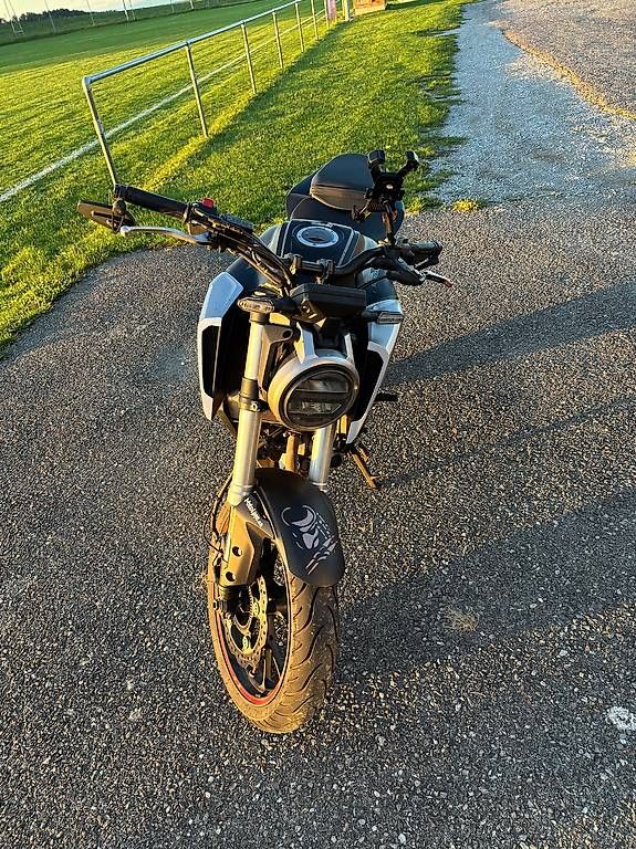 Strada: Honda cb125r  – Usato da Porsel venduto da gen_7hw5 2