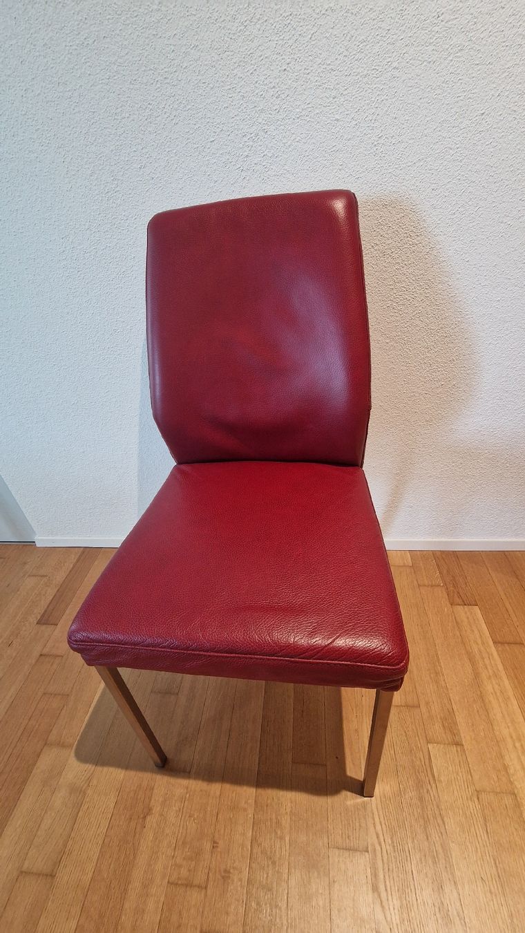 Chaises: Leder Sitzbank und Stühle – D'occasion à Sisseln AG par Andreas.Wa 1