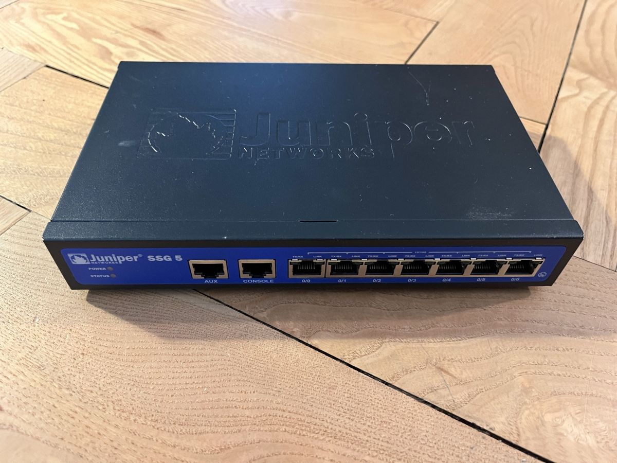Firewall: Router Firewall Juniper Networks SSG 5 – Gebraucht aus Zürich von DaMoero