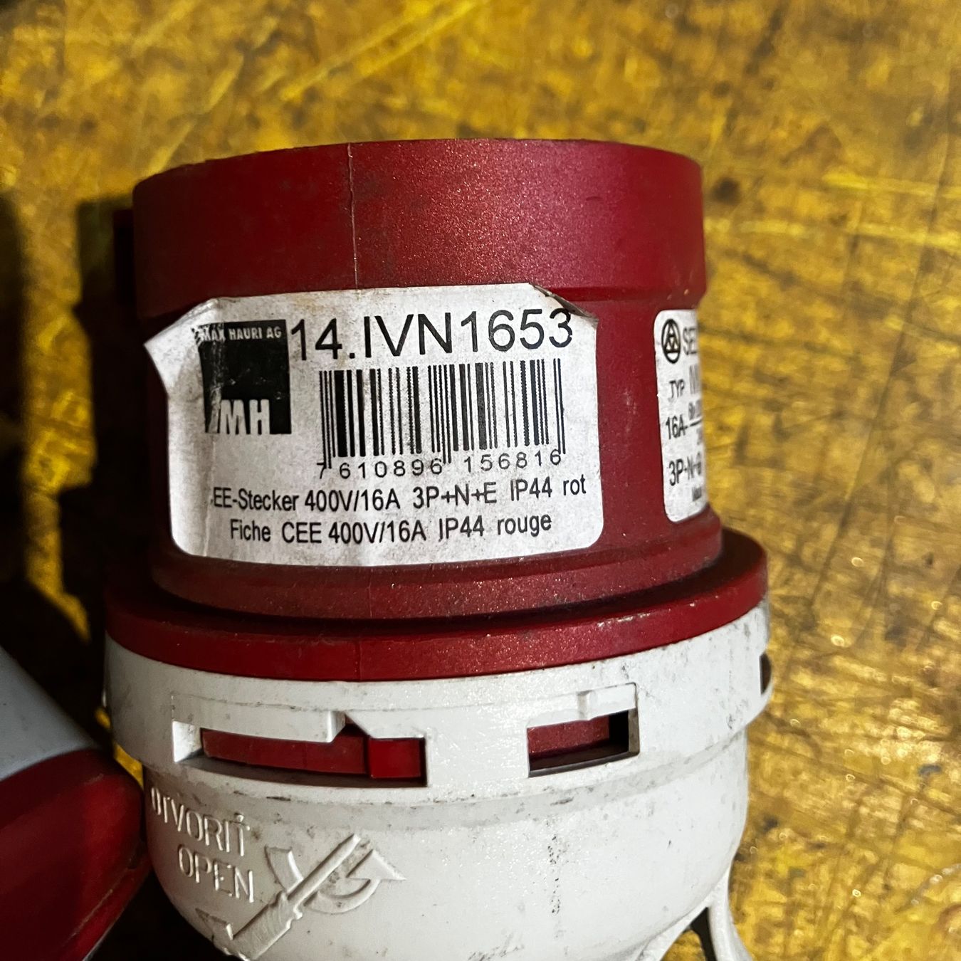 Spine: CEE Steckdosen Set 400 V IP 44 – Usato da Hohentannen venduto da kudulibi 3