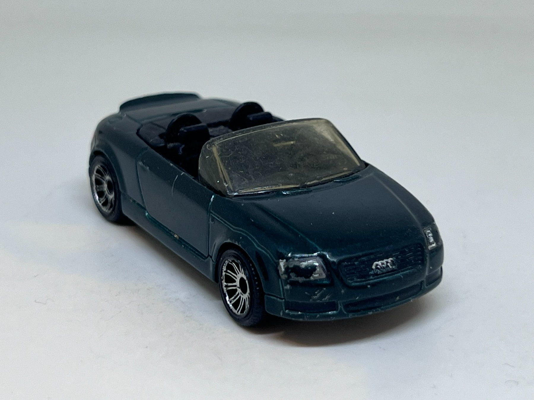 Matchbox Modellini d'auto: Matchbox Audi TT Roadster #696 – Usato da Wildegg venduto da LaaBoutique