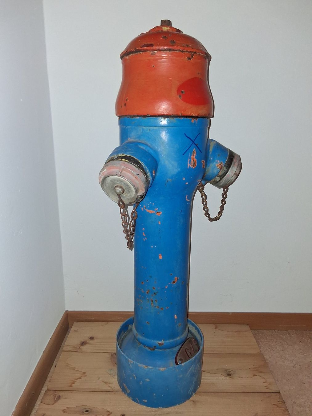 Extincteurs: Borne Hydrant – D'occasion à Vendlincourt par SylvesterStaline 2