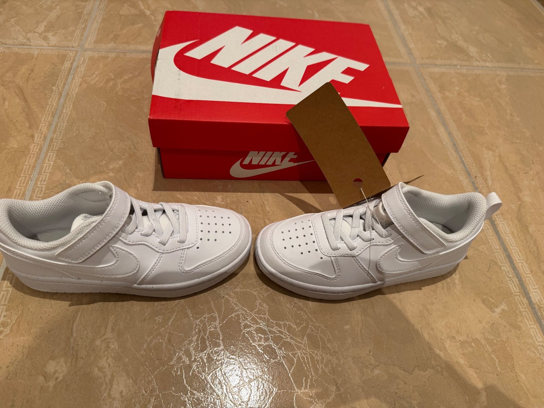 Nike Scarpe per ragazzi: Nike neue Sneakers, 30 – Nuovo e nell'imballaggio originale da Klingnau venduto da Markus14