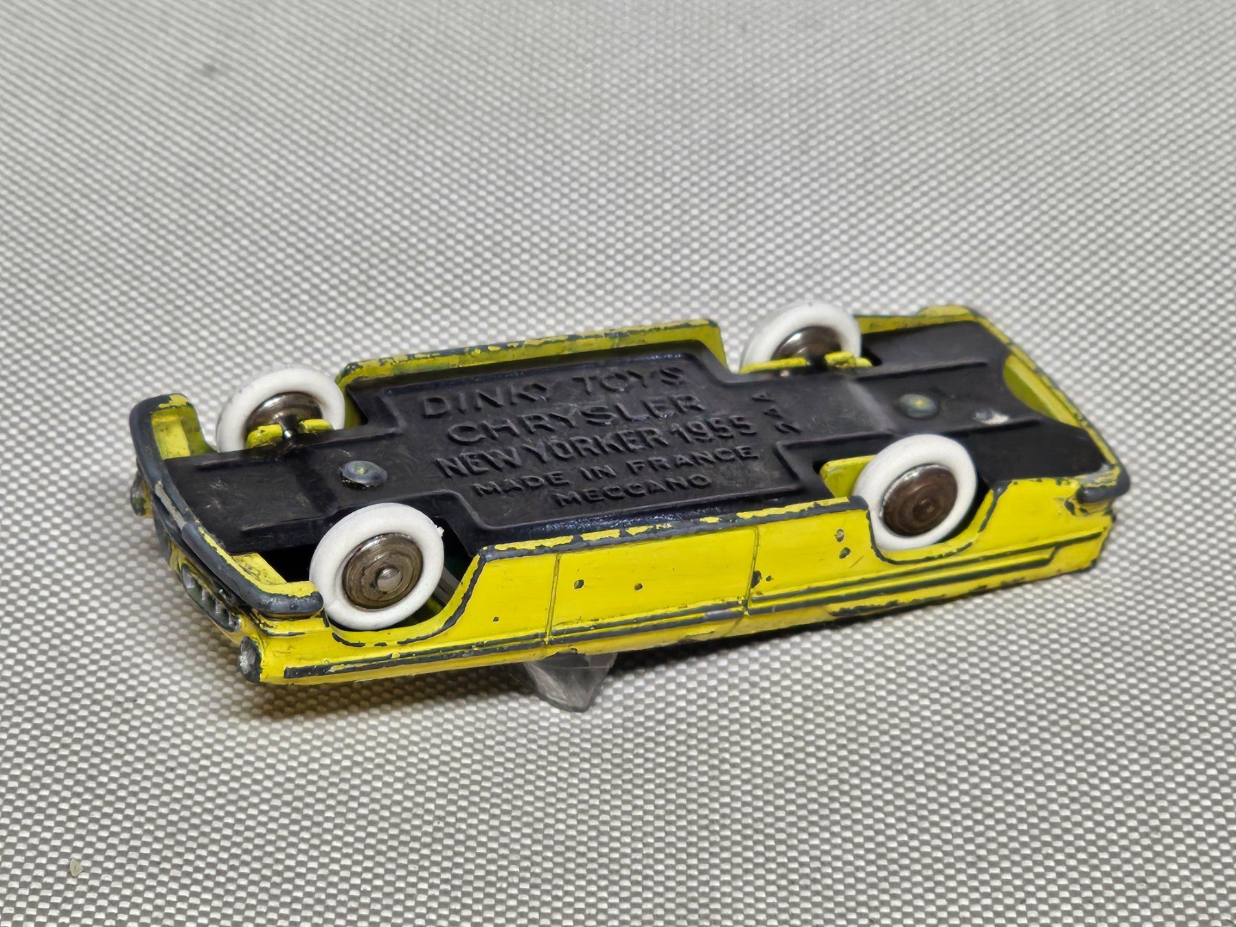 Dinky Toys Modellini d'auto: Dinky Chrysler New Yorker – Usato da Starrkirch-Wil venduto da easygo13 2