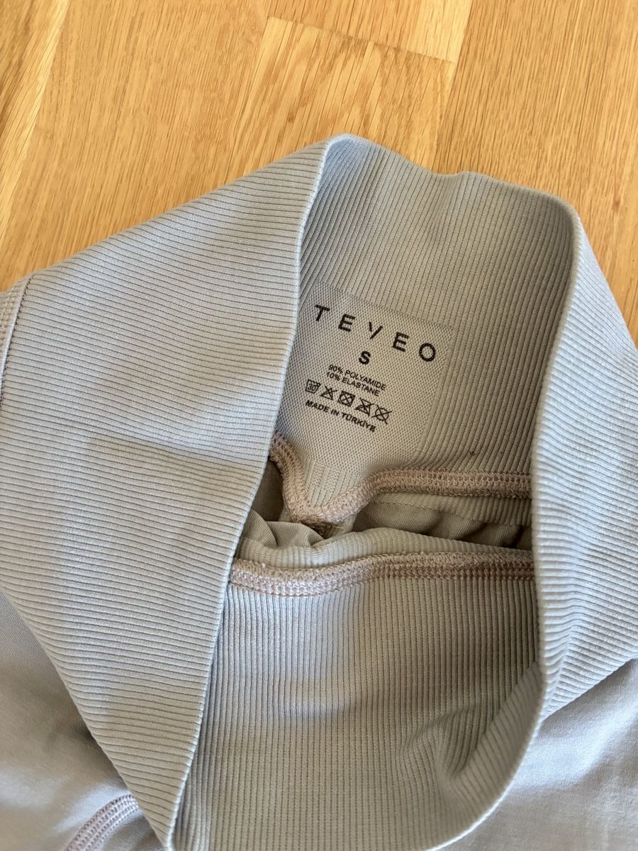 Teveo Leggings: Teveo Leggins S beige – Gebraucht aus St. Gallen von maryloewe 1