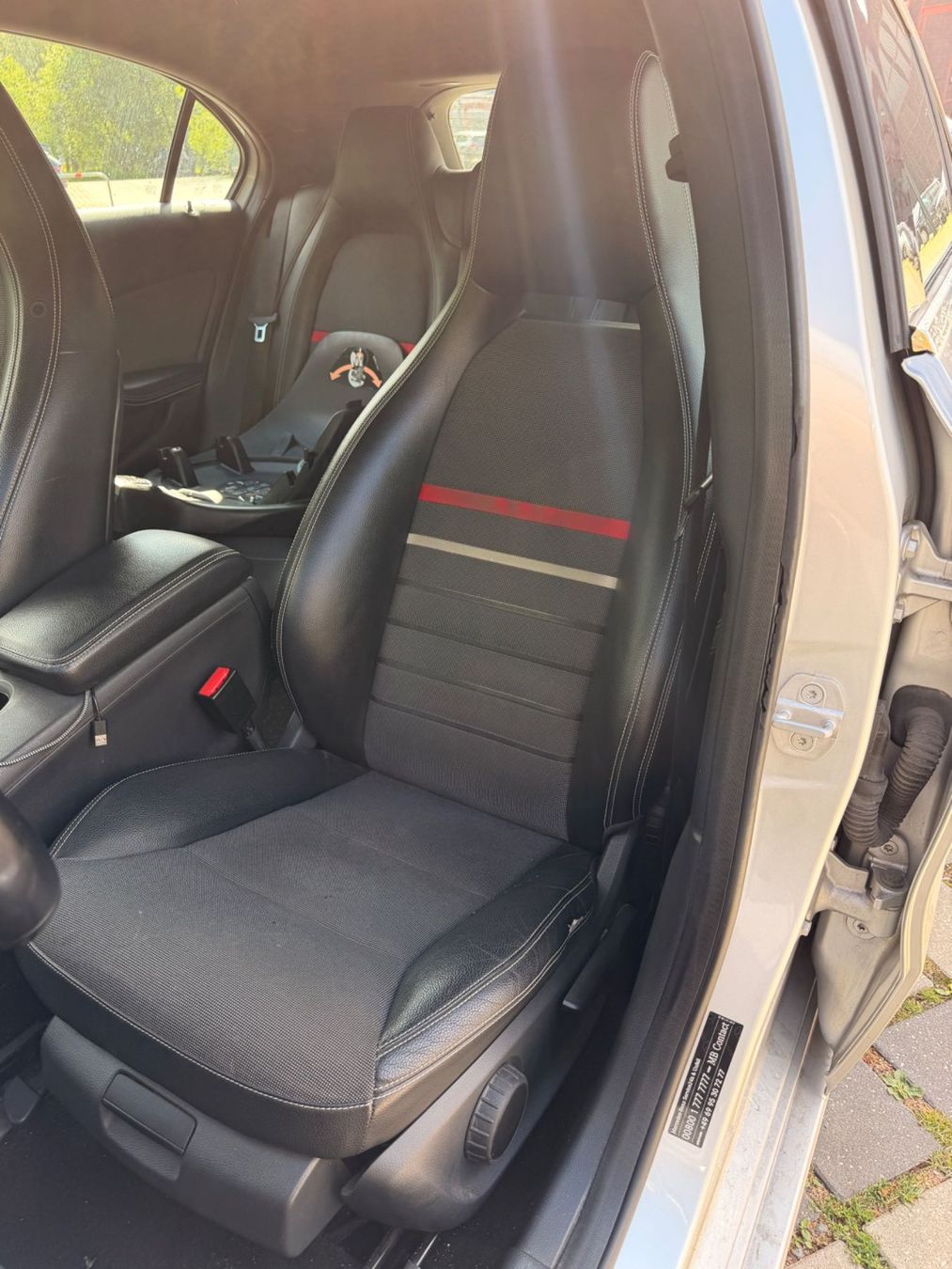 Mercedes-Benz Autos: MERCEDES-BENZ A 180 CDI BlueEfficiency – Gebraucht aus Emmen von eis_kyp8 8