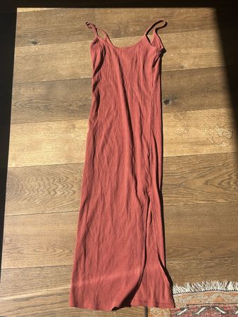 Sommerliches Maxikleid mit Schlitz - XS - Rosé - Gerip pt - 