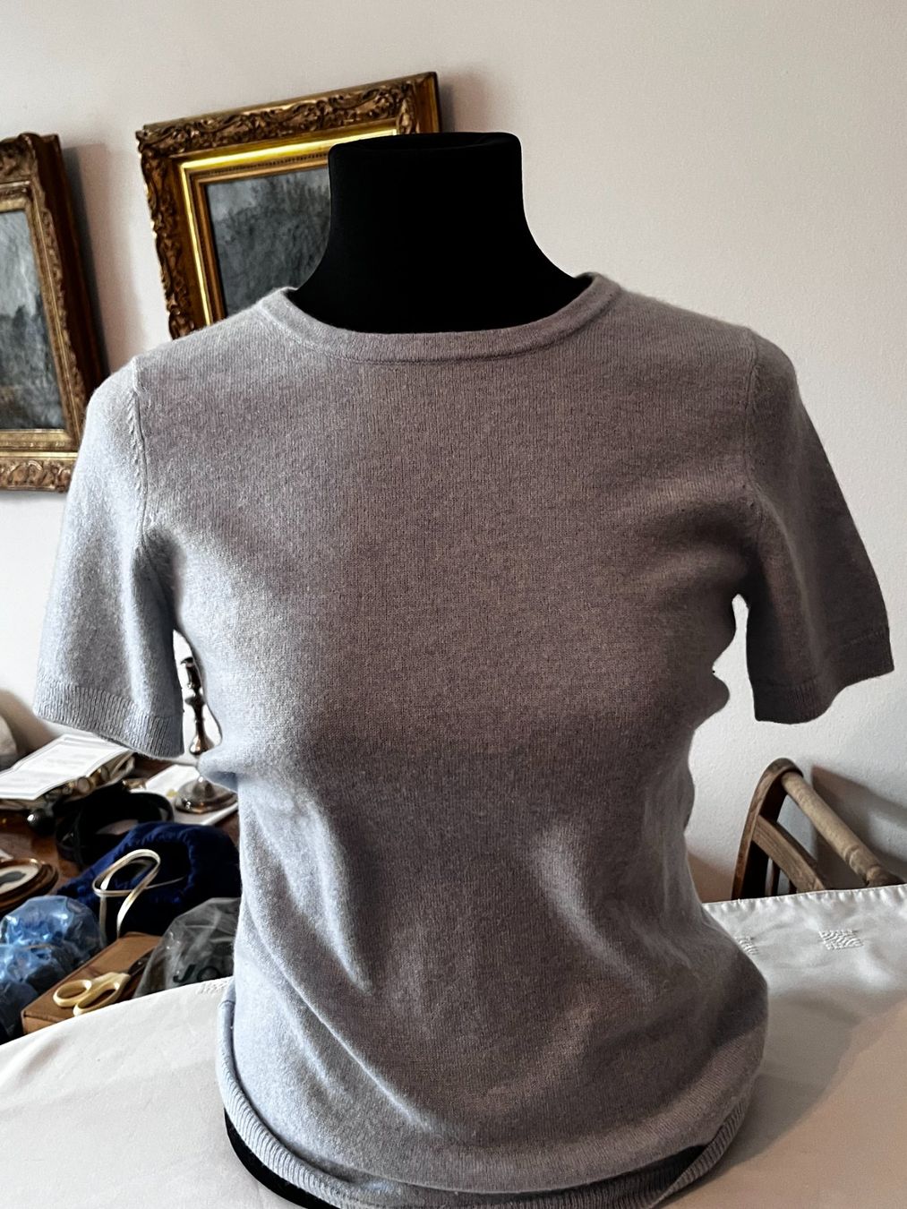 Pulls & Sweat-shirts: Cahmere Set, Pullover kurzärmlig, Jacke langärmlig, hellblau – D'occasion à Zürich par livifloli