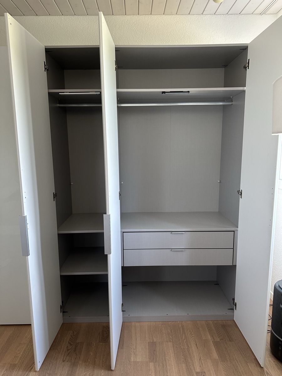 Armoires: Kleiderschrank Jeeben – D'occasion à Brunegg par Mr_Fresh 4