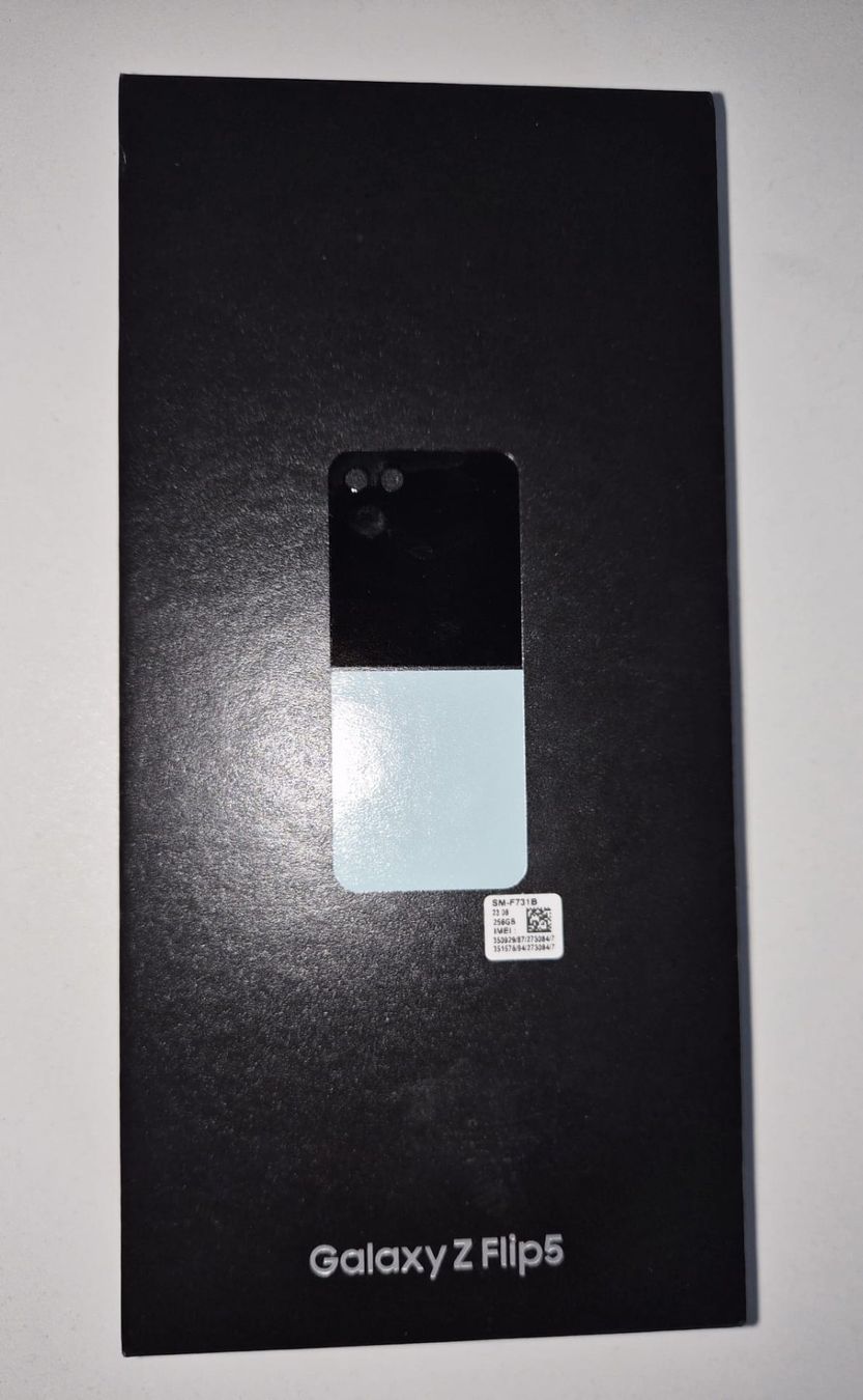 Samsung Portables: Samsung Galaxy Z Flip5 – D'occasion à St. Gallenkappel par JK104