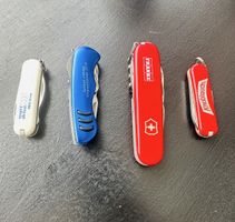 4 Victorinox Taschenmesser Werbemodelle gebrauchter Zustand