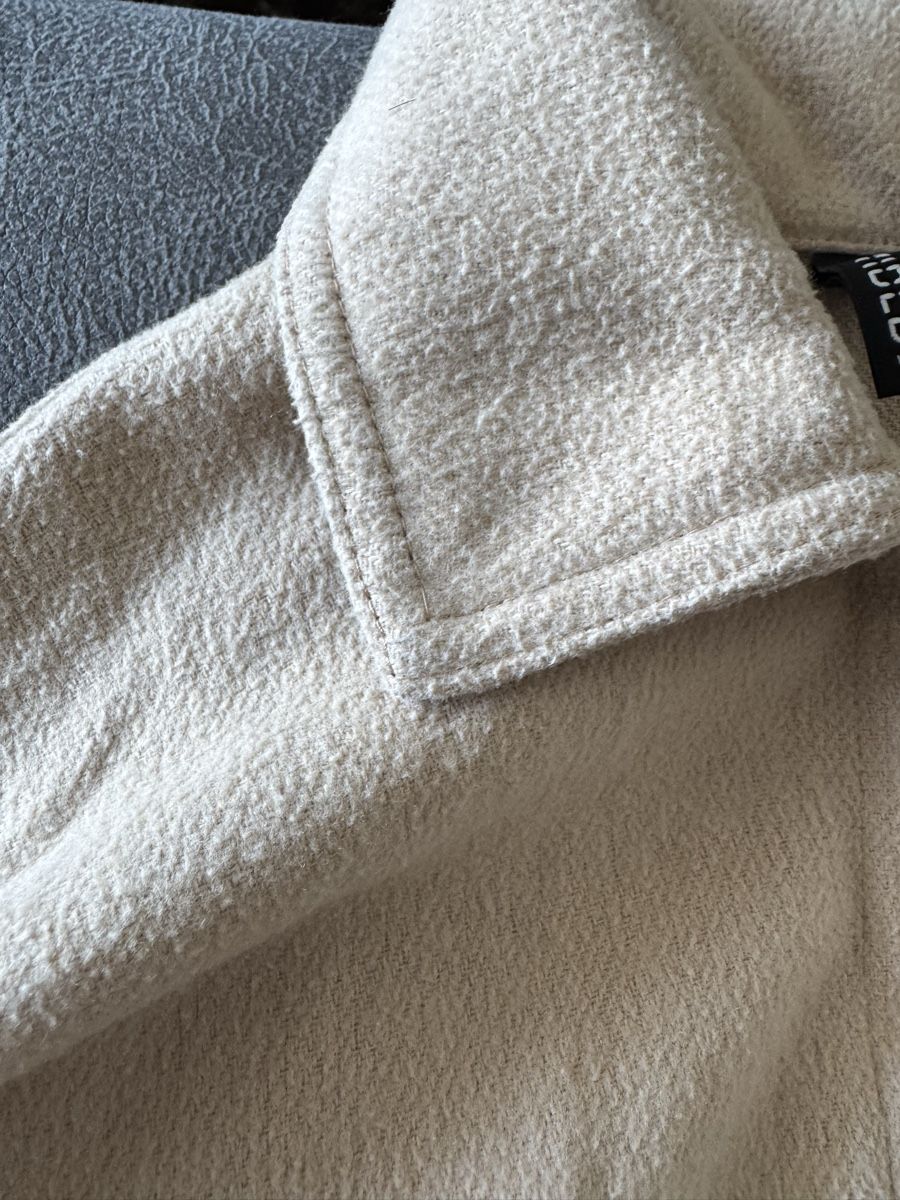 H&M Jacken: H&M Jacke beige XS – Gebraucht aus Balgach von fad_jb55 2