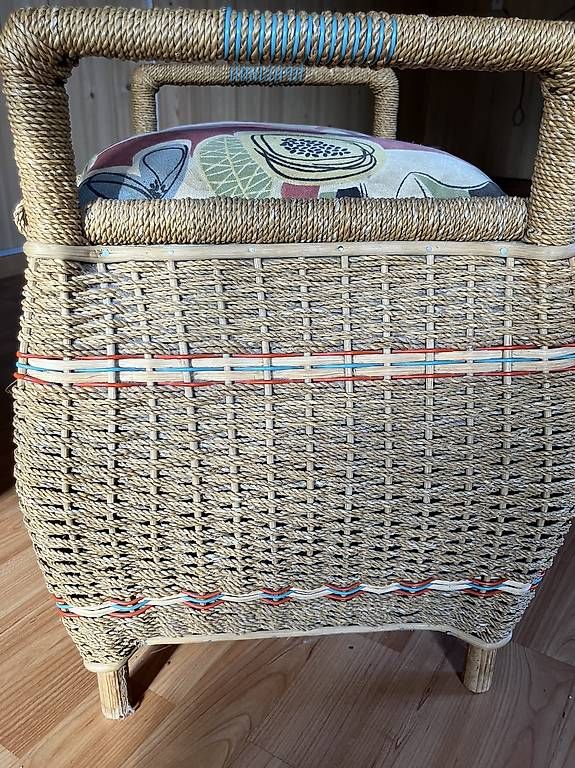 Panchine: Sitzbank / Sitztrue / Sitzkorb geflochten  – Usato da Knutwil venduto da Momon 4