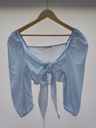 Damen Bluse cropped ONLY Grösse S/M hellblau