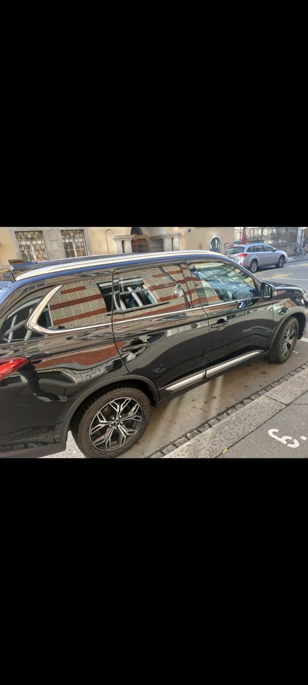 Mitsubishi Autos: Mitsubishi Outlander Diamond Benzin Version - Leder/1. Hand – Gebraucht aus Uitikon Waldegg von tiger00999 2
