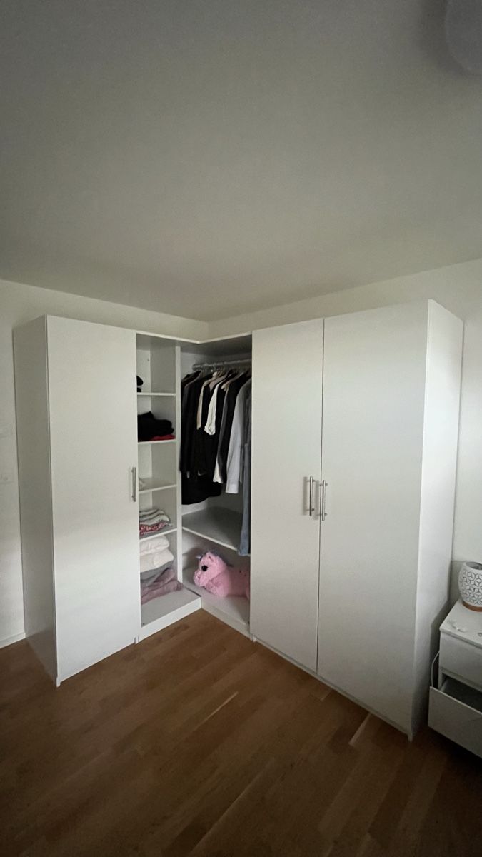 Ikea Schränke: PAX Eckschrank – Gebraucht aus Windisch von BijouDeals