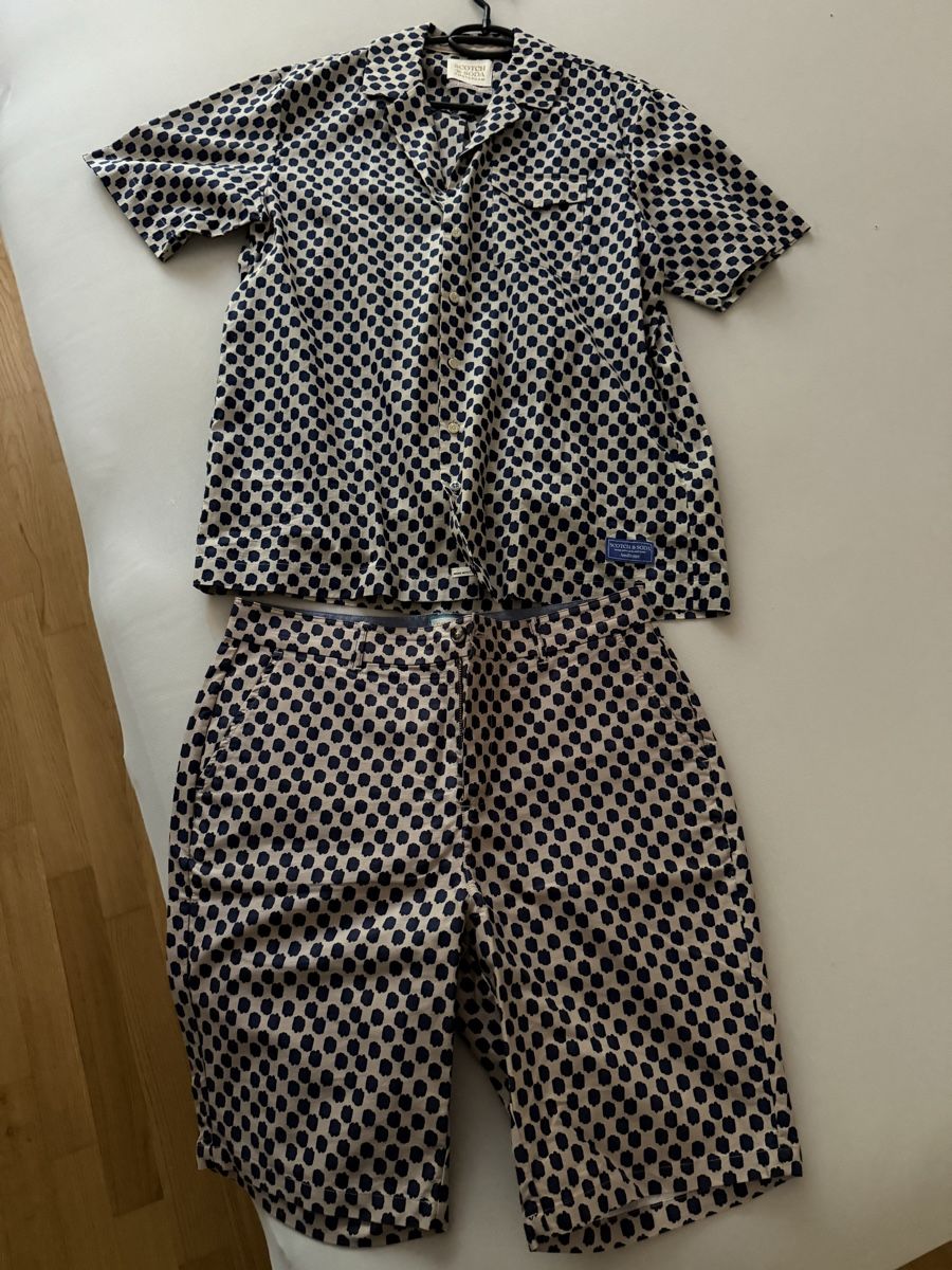 Scotch Soda Lotti di vestiti: Scotch & Soda Hemd und Shorts – Usato da Bern venduto da howi72
