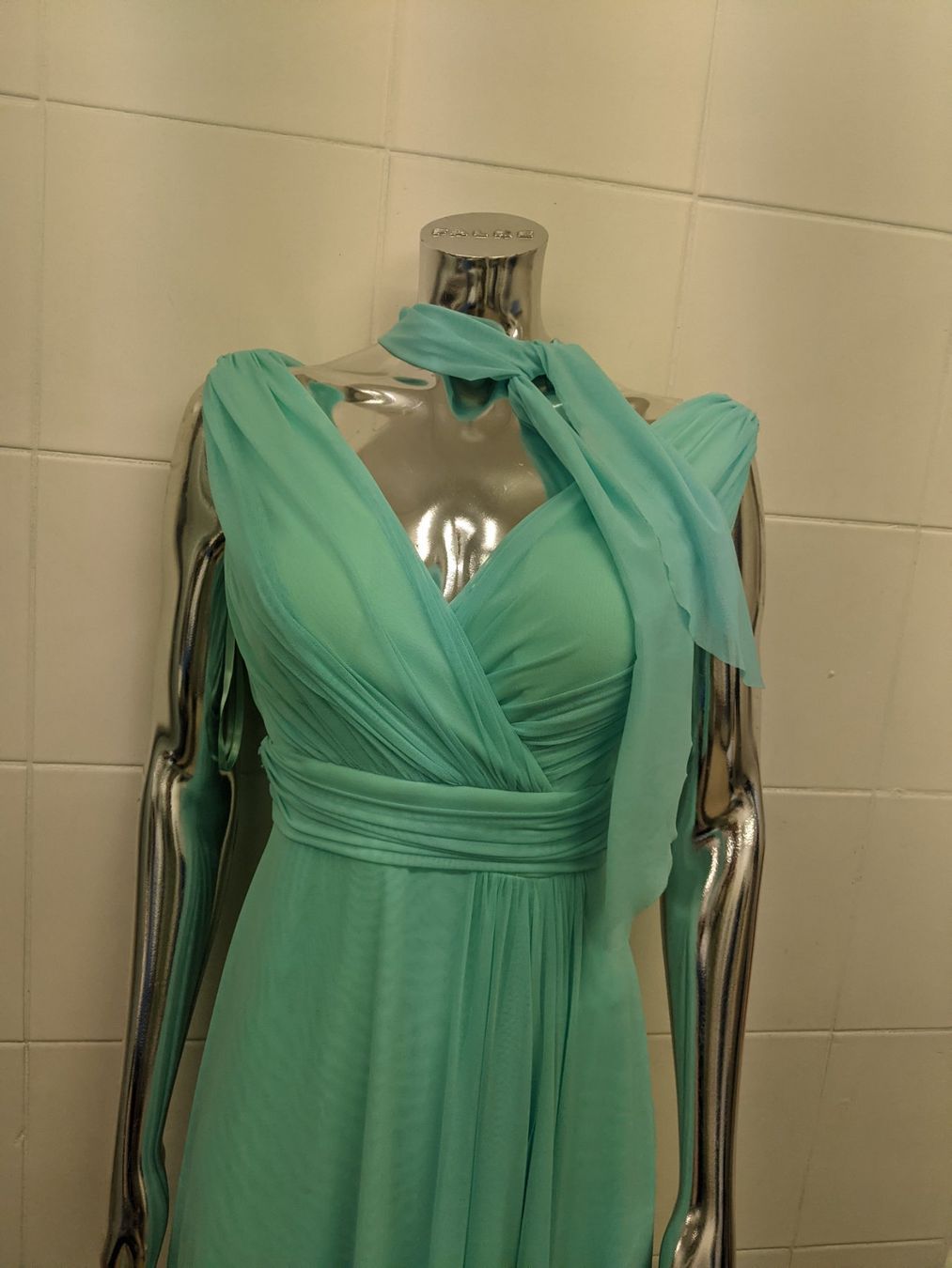 Vestiti: Himmelblaues Abendkleid GR 36 – Nuovo (secondo la descrizione) da Langnau am Albis venduto da Judithsebi 3
