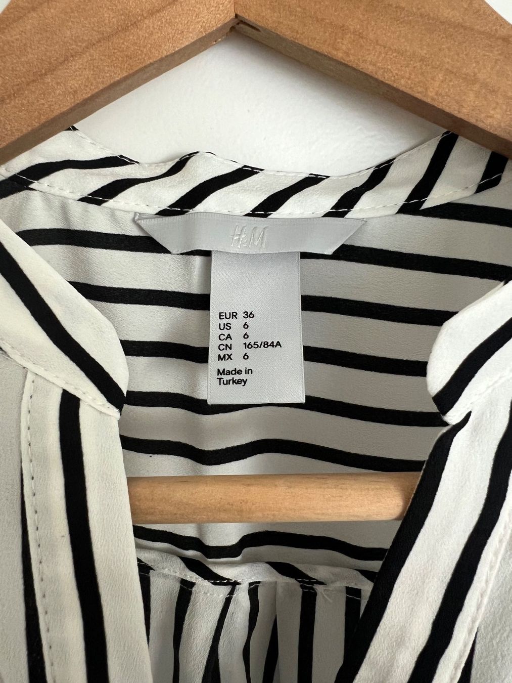 H&M Top: Wunderschönes Oberteil von H&M in Gr. 36 – Usato da Winterthur venduto da mic_l98y 1