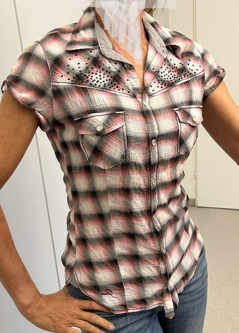 Guess Camicette: Bluse kurzarm Guess Gr. S – Usato da Affoltern am Albis venduto da Blackrhythm 1