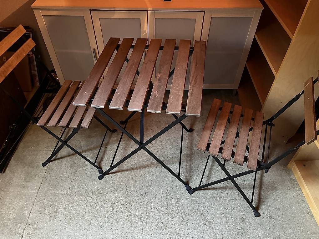 Tische: 1 table avec 2 chaises IKEA  – Gebraucht aus Blonay von rou_vr7k
