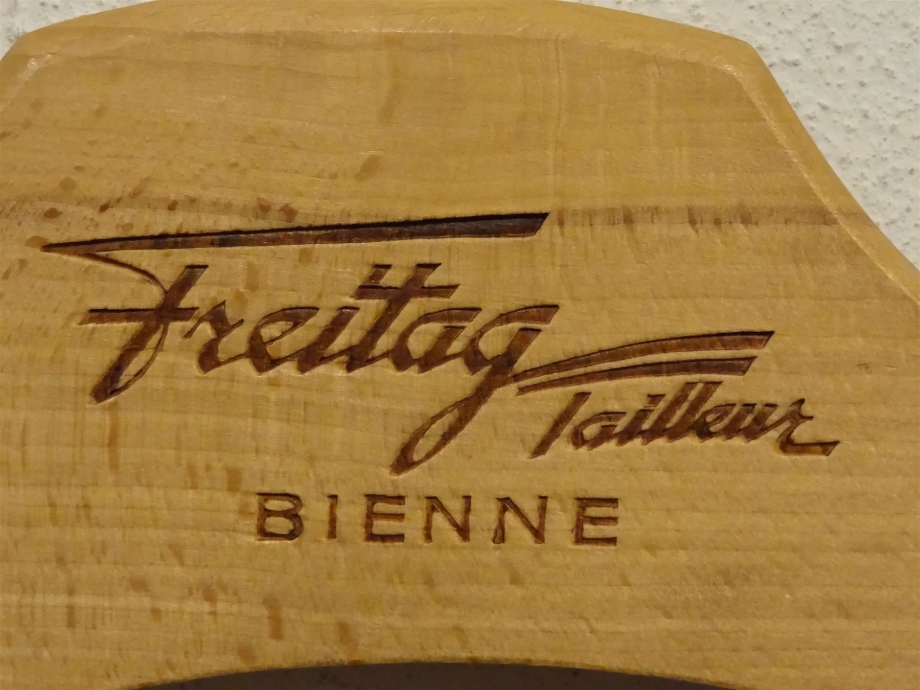 Cintres: Kleiderbügel FREITAG TAILLEUR BIENNE – D'occasion à Kerzers par zimmergruen 3