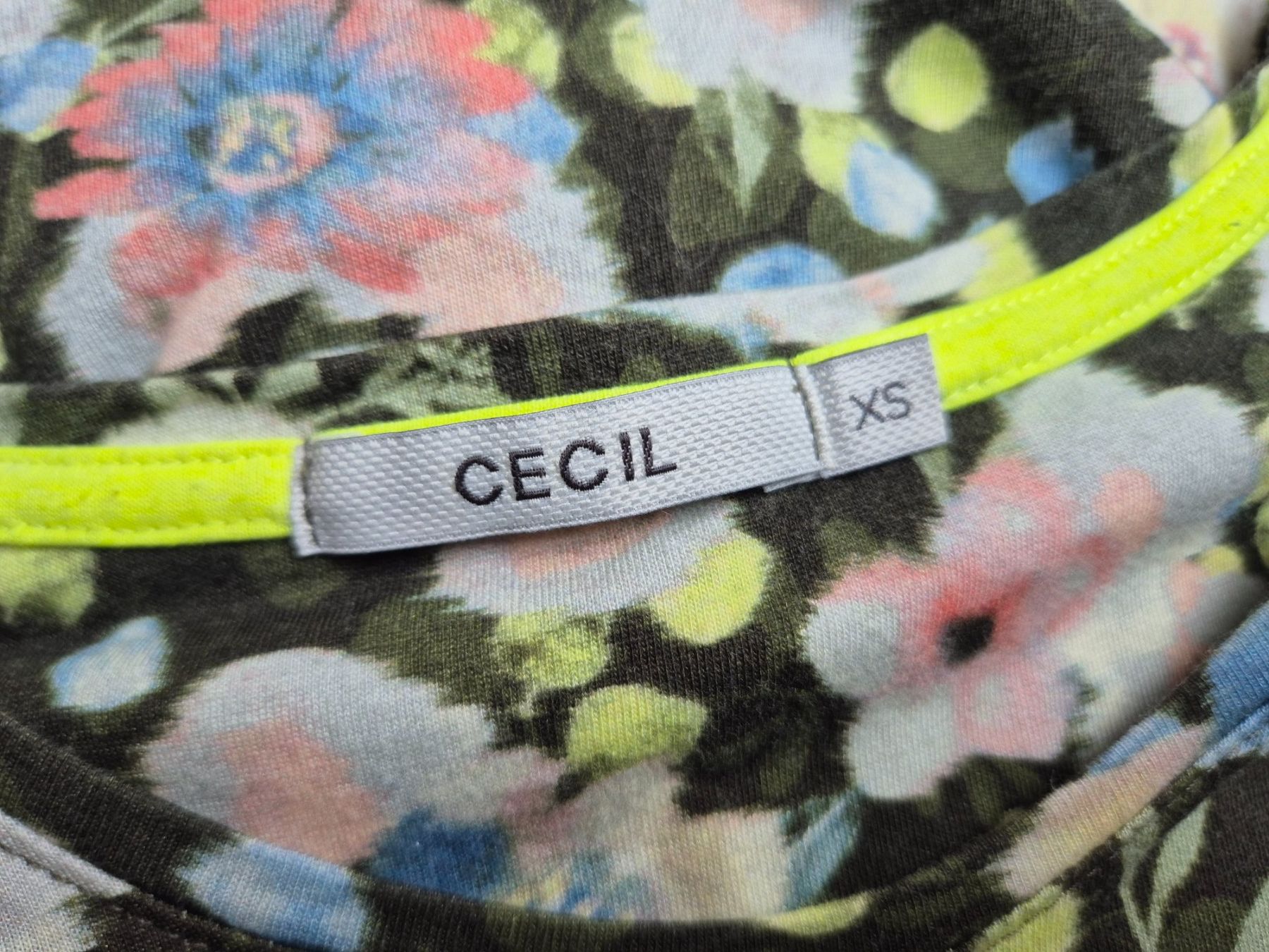 Cecil Tops: CECIL     shirt  geblümt    grösse XS – Gebraucht aus Niederweningen von Obson 6